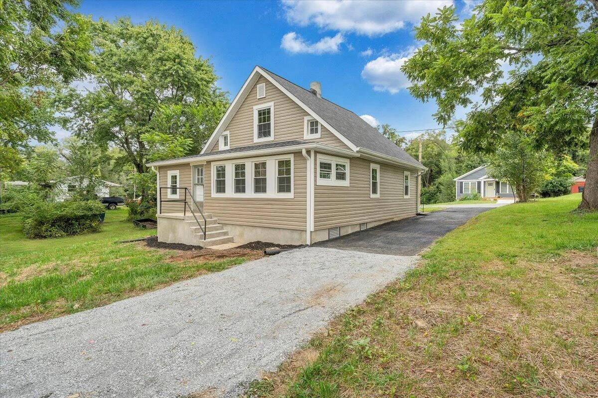 1742 20th ST NE - Photo 37