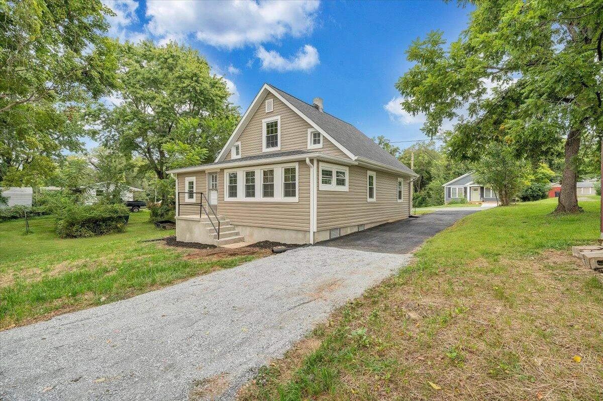 1742 20th ST NE - Photo 38