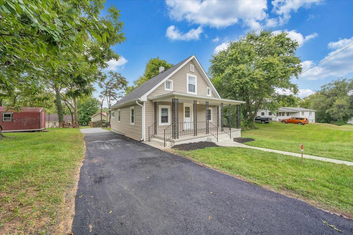 1742 20th ST NE - Photo 41