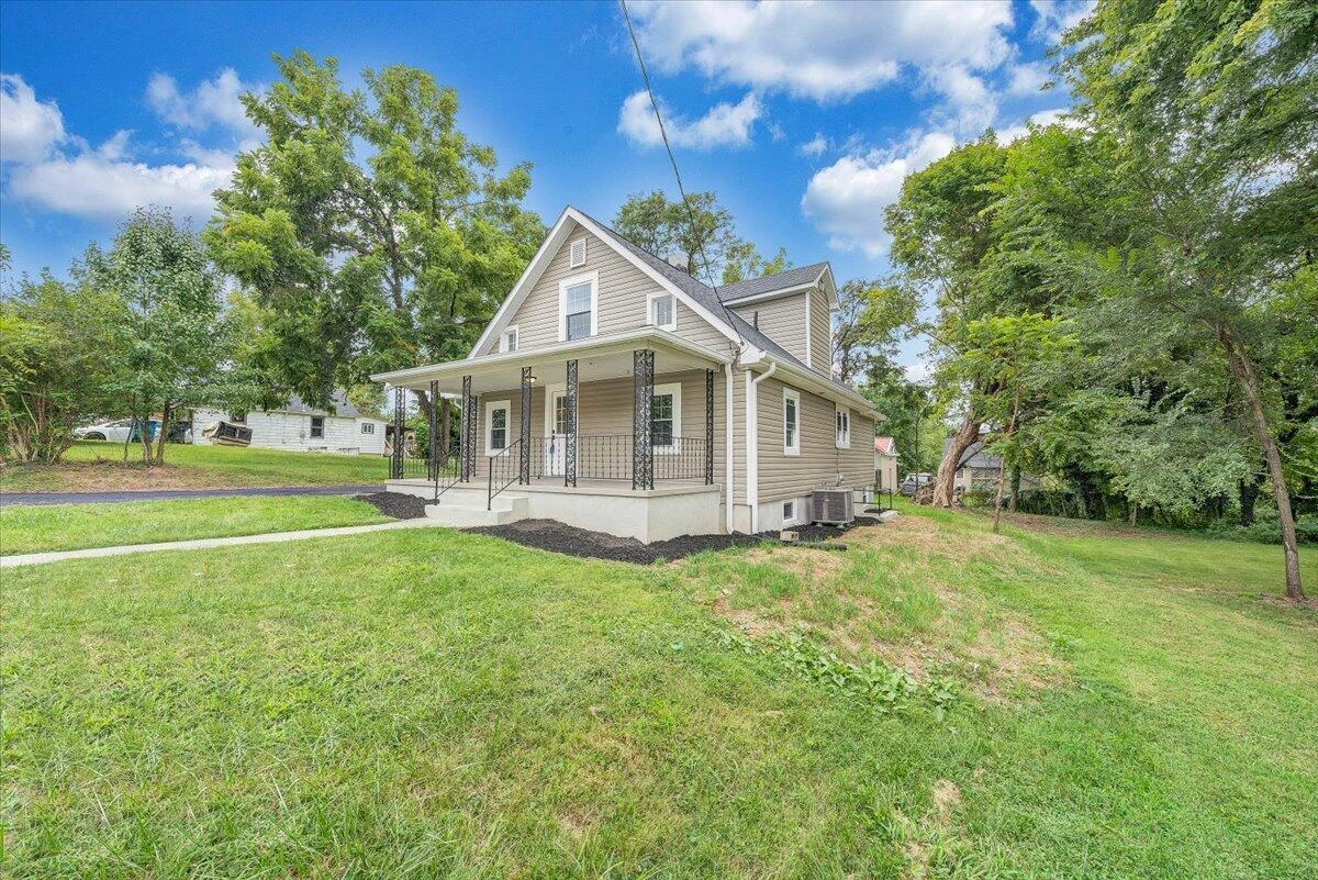 1742 20th ST NE - Photo 45