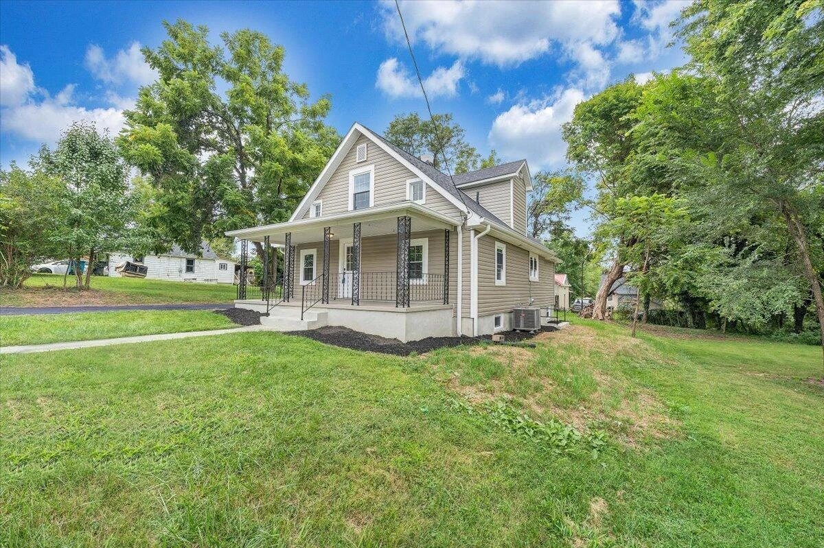 1742 20th ST NE - Photo 47