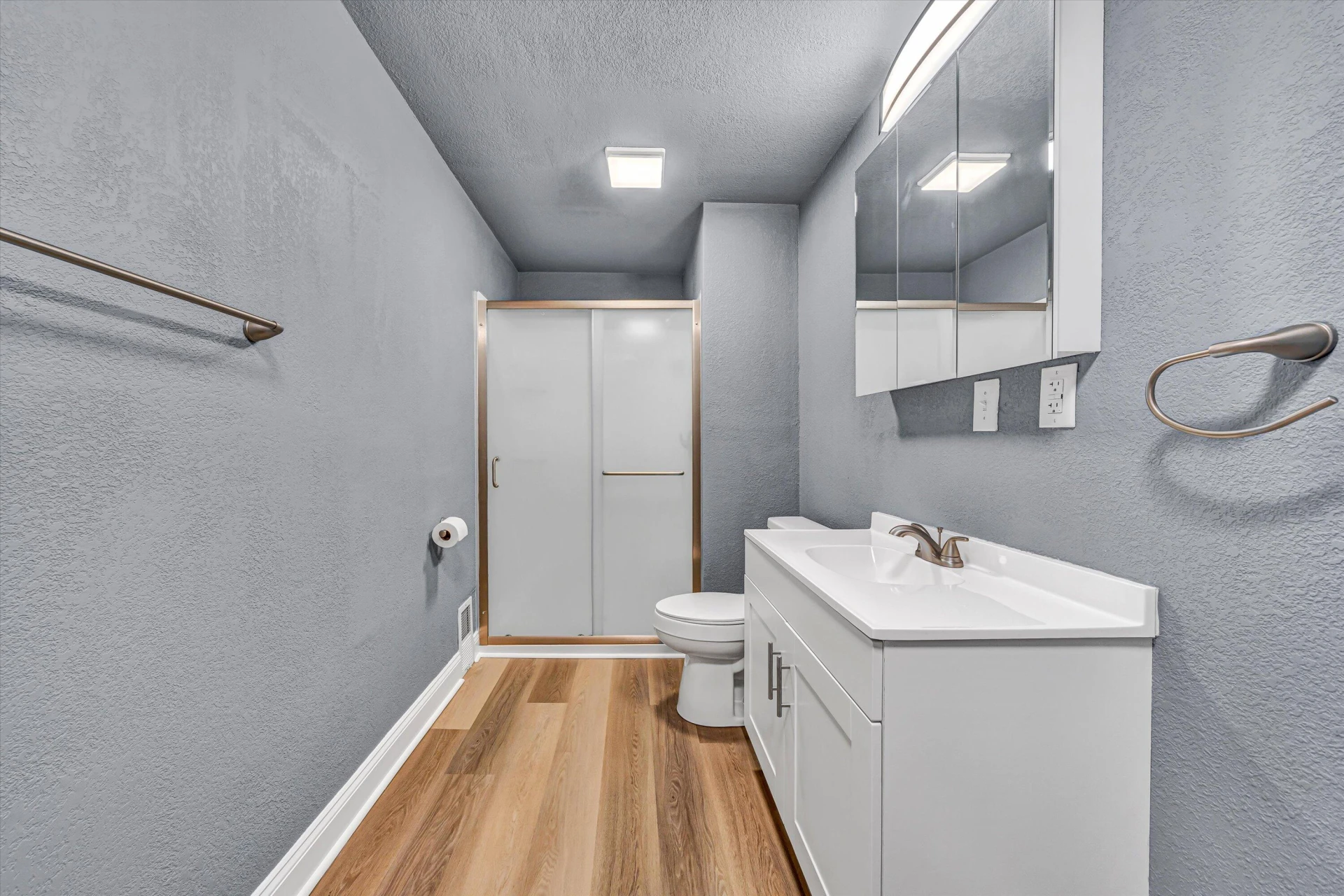 809 Elm AVE SE - Photo 20