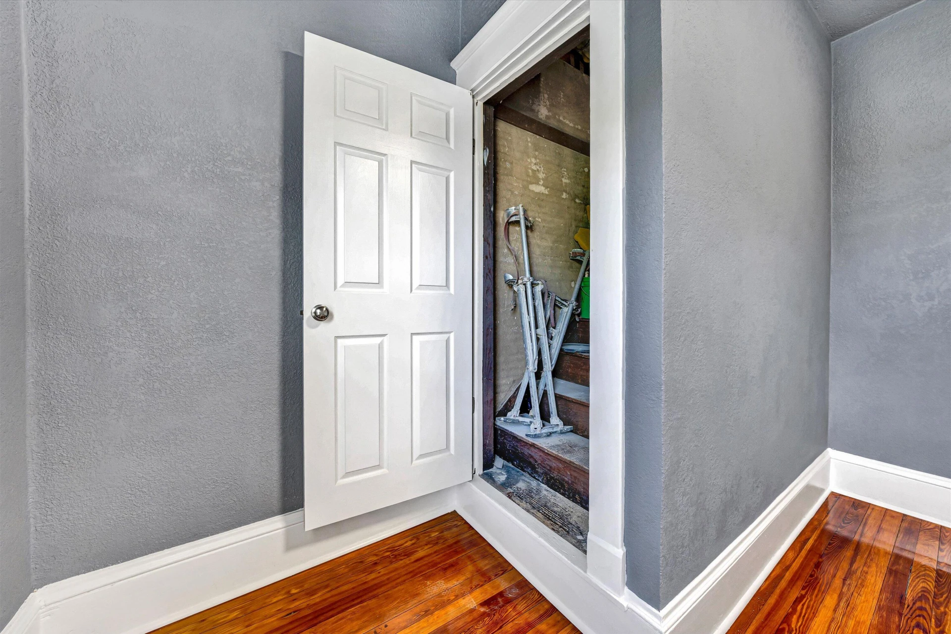 809 Elm AVE SE - Photo 24