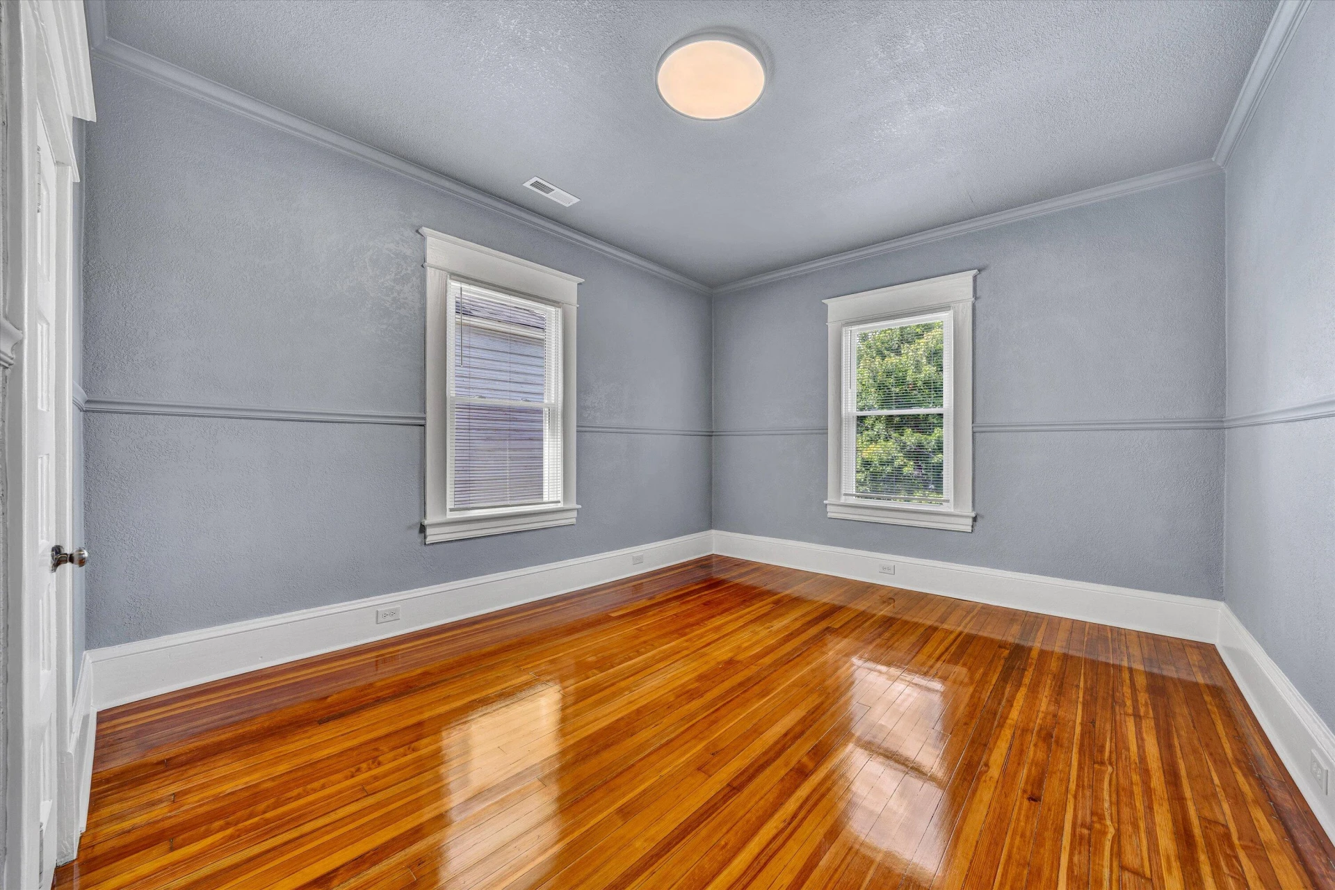 809 Elm AVE SE - Photo 26