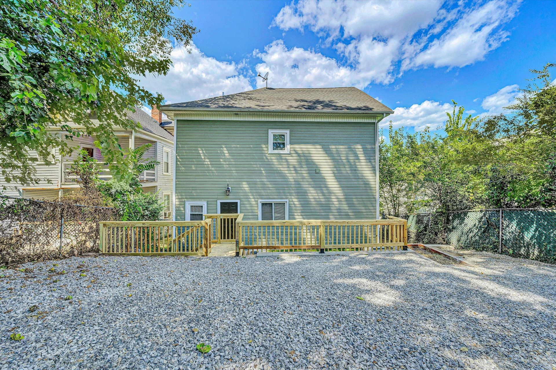809 Elm AVE SE - Photo 42