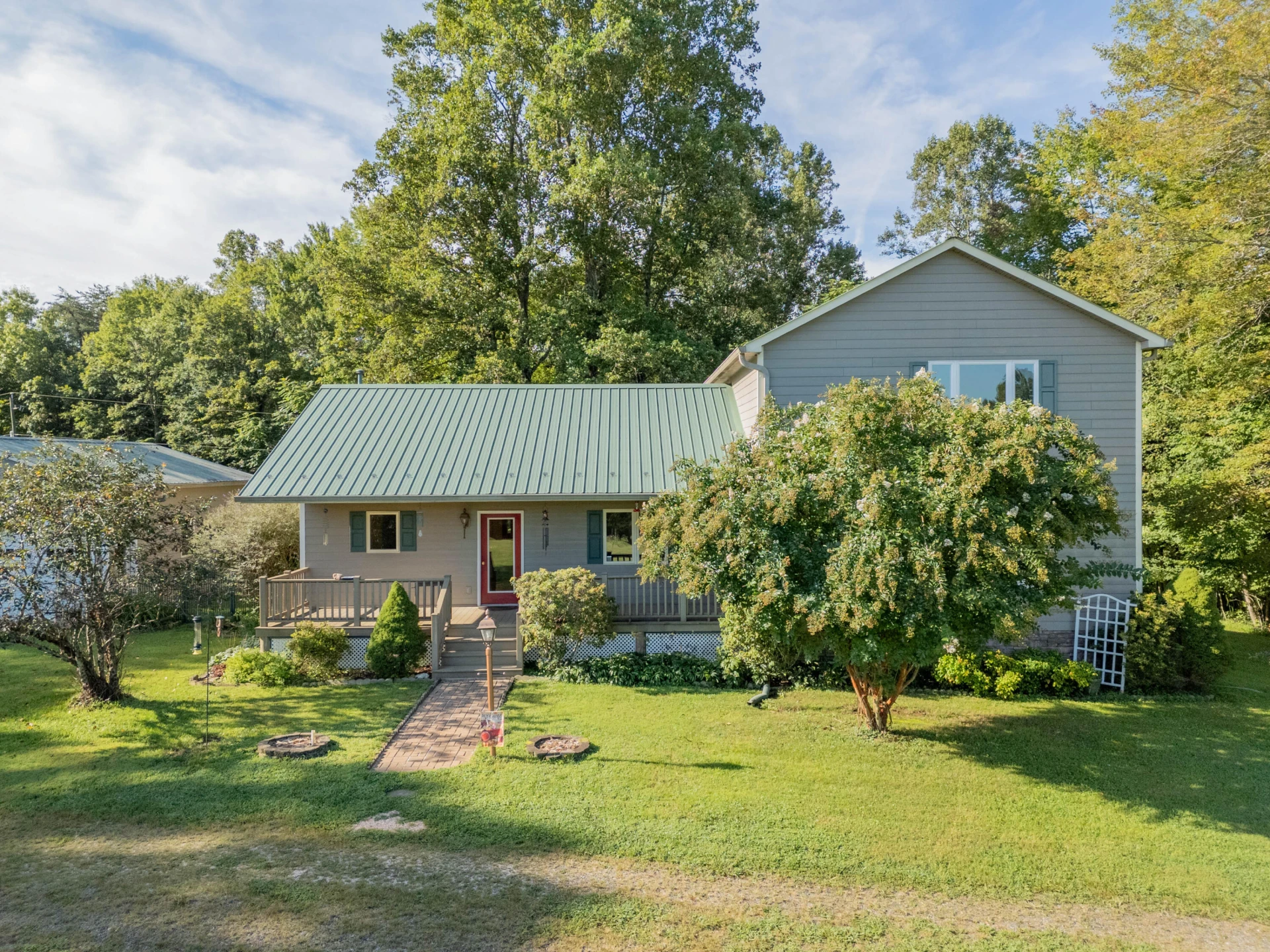 429 Still Meadow LN - Photo 2