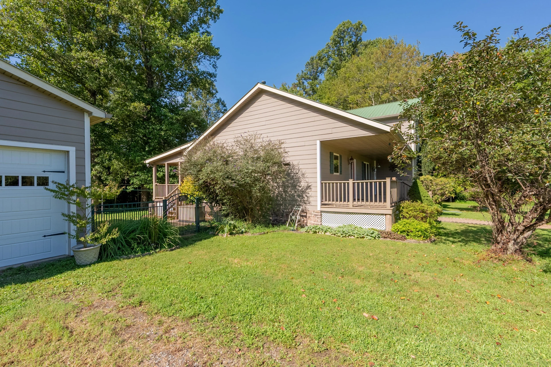 429 Still Meadow LN - Photo 60