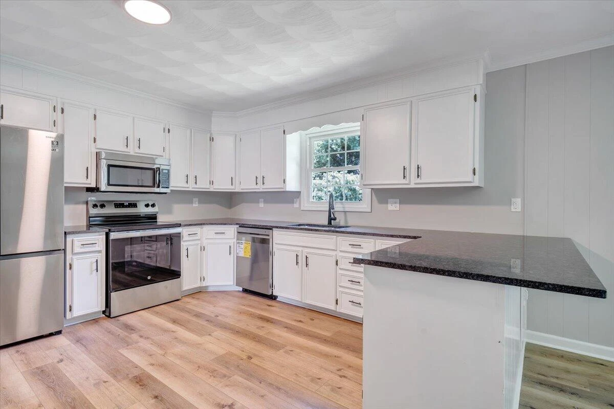 199 Jamestown RD - Photo 18
