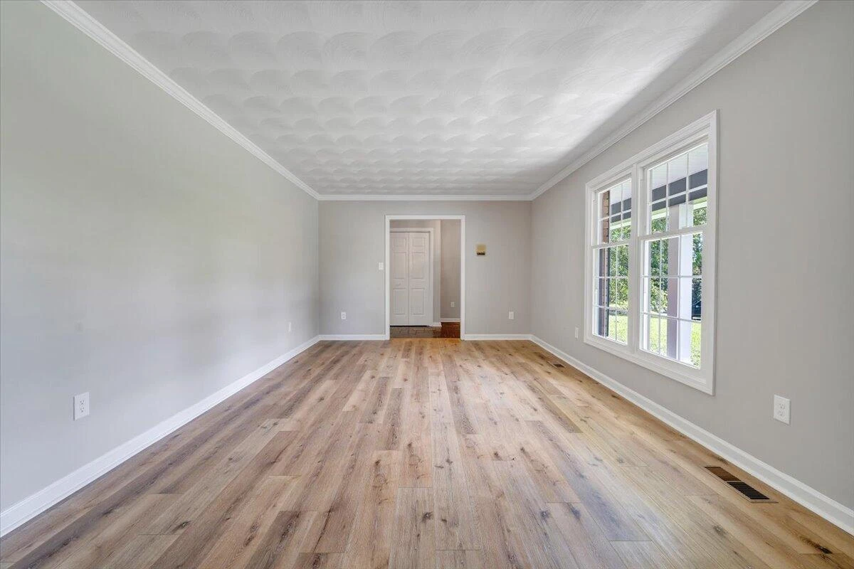 199 Jamestown RD - Photo 8