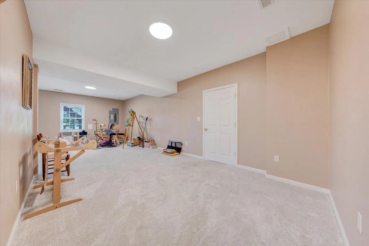 83 Michelle LN - Photo 41