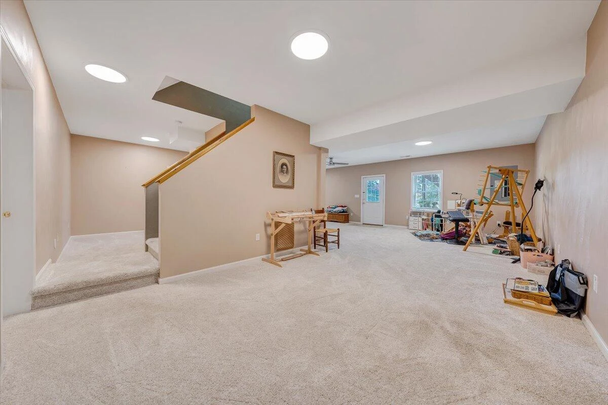 83 Michelle LN - Photo 42