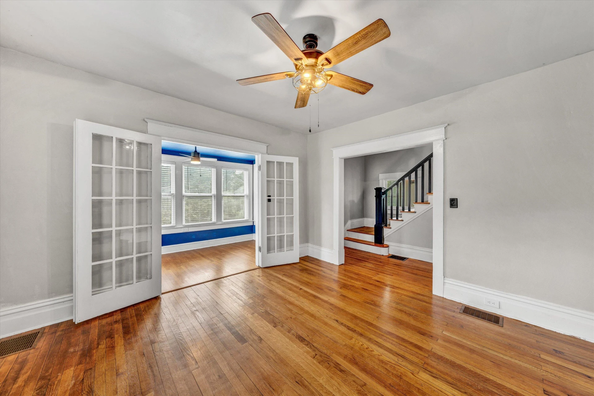 1703 Springfield AVE - Photo 10
