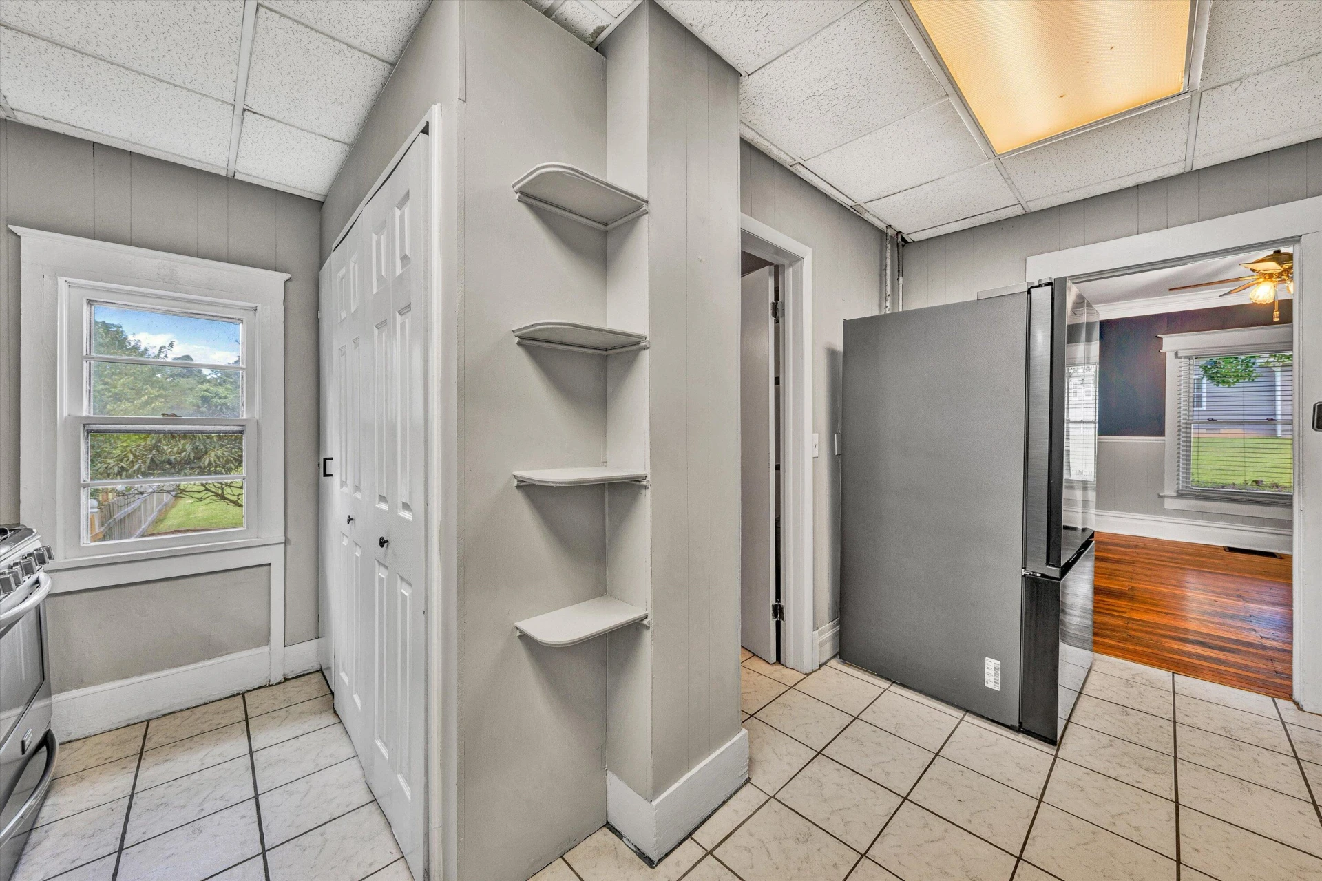 1703 Springfield AVE - Photo 19