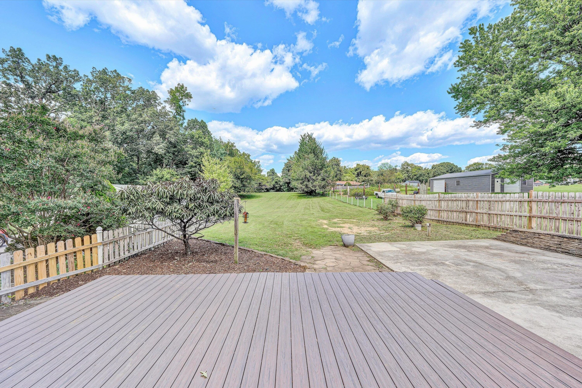 1703 Springfield AVE - Photo 37