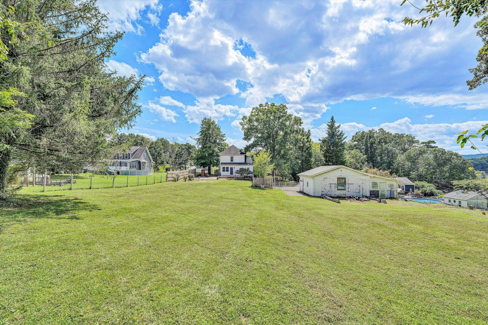 1703 Springfield AVE - Photo 42