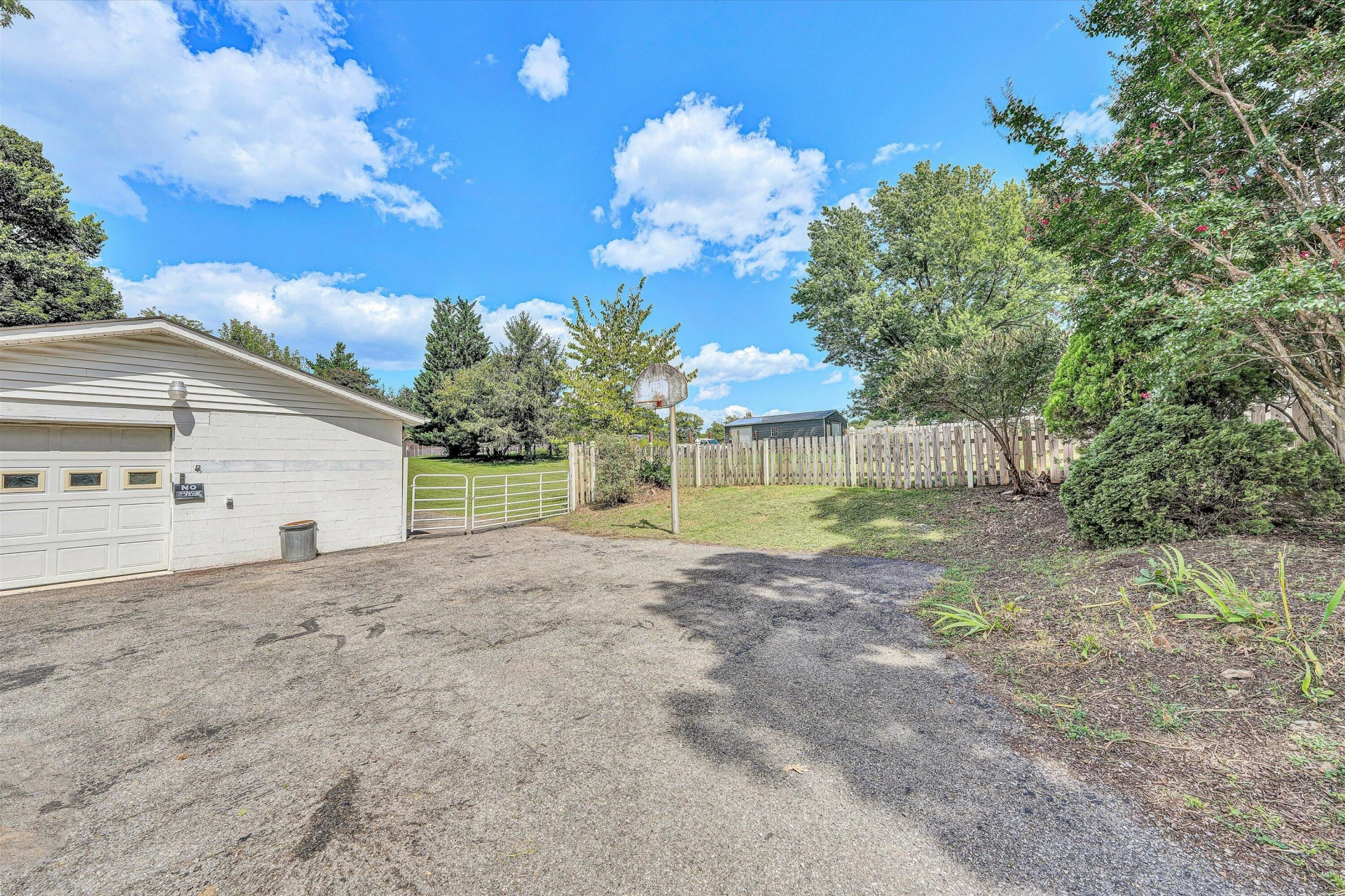1703 Springfield AVE - Photo 45