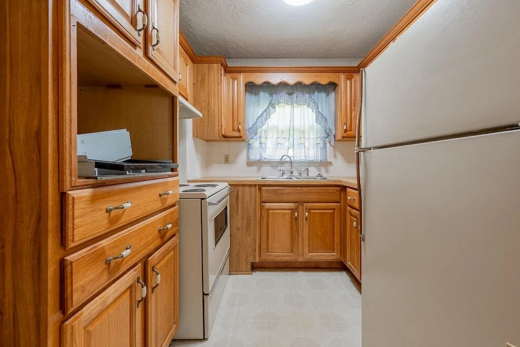 1838 Cascade DR - Photo 18