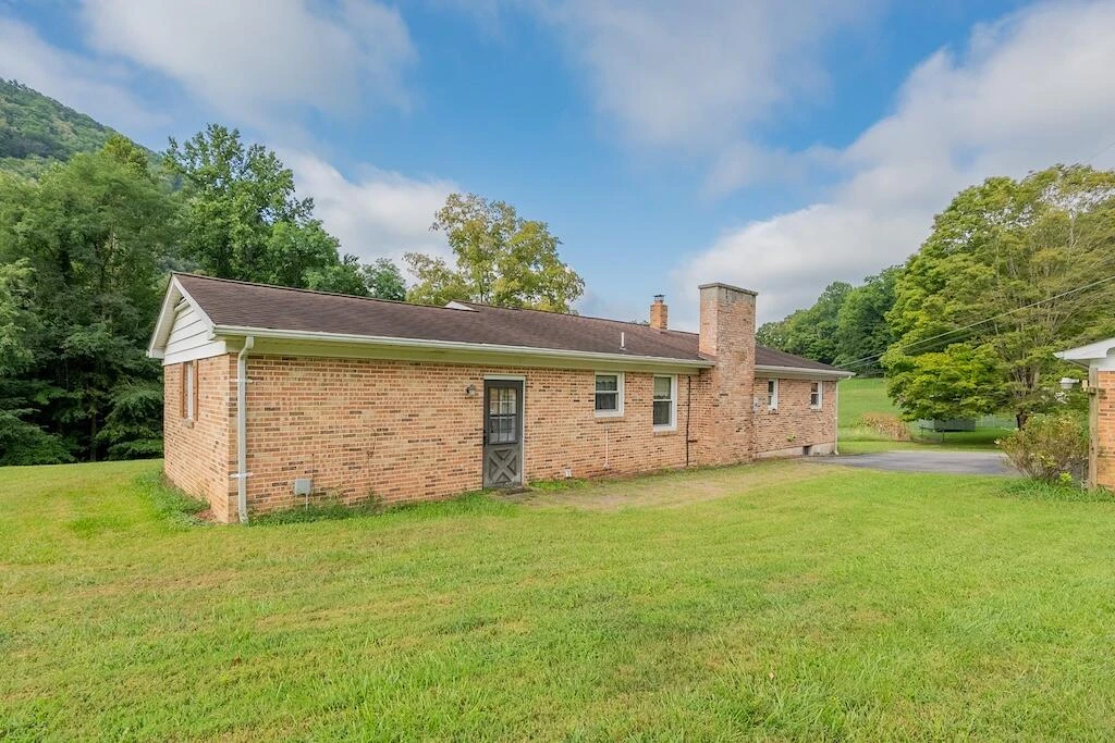 1838 Cascade DR - Photo 46