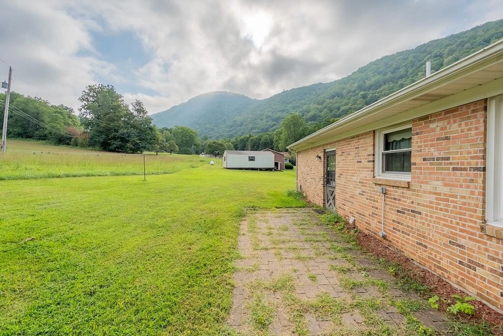 1838 Cascade DR - Photo 47
