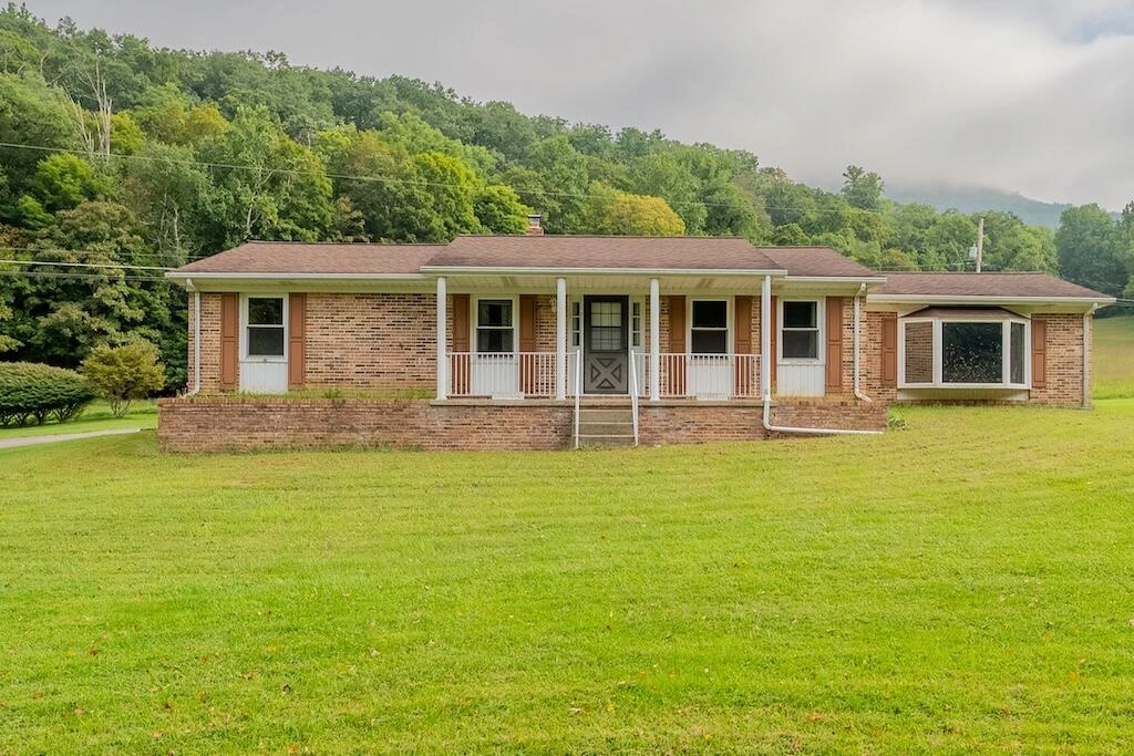 1838 Cascade DR - Photo 6