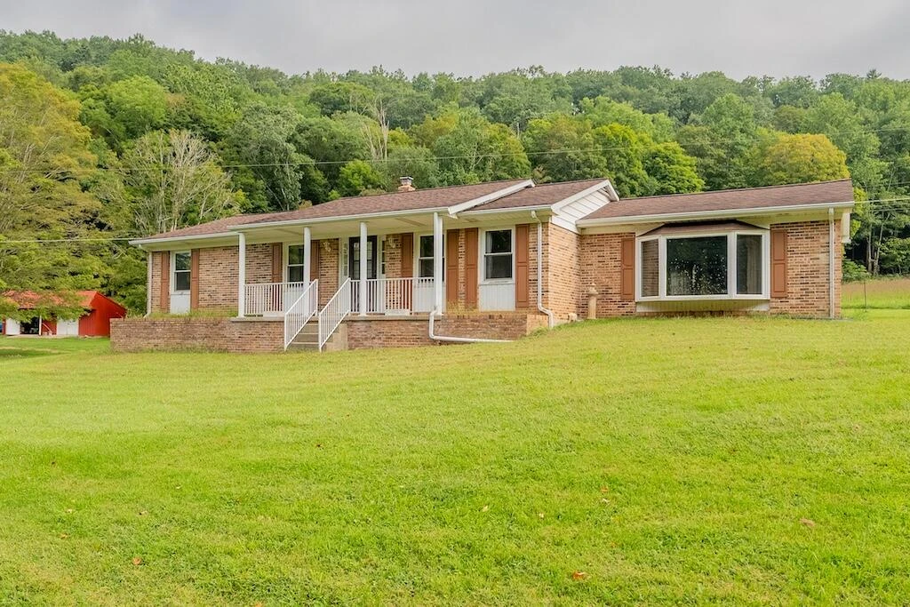 1838 Cascade DR - Photo 7