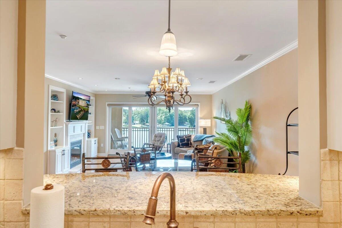 100 Bridgewater Pointe PL #302 - Photo 15