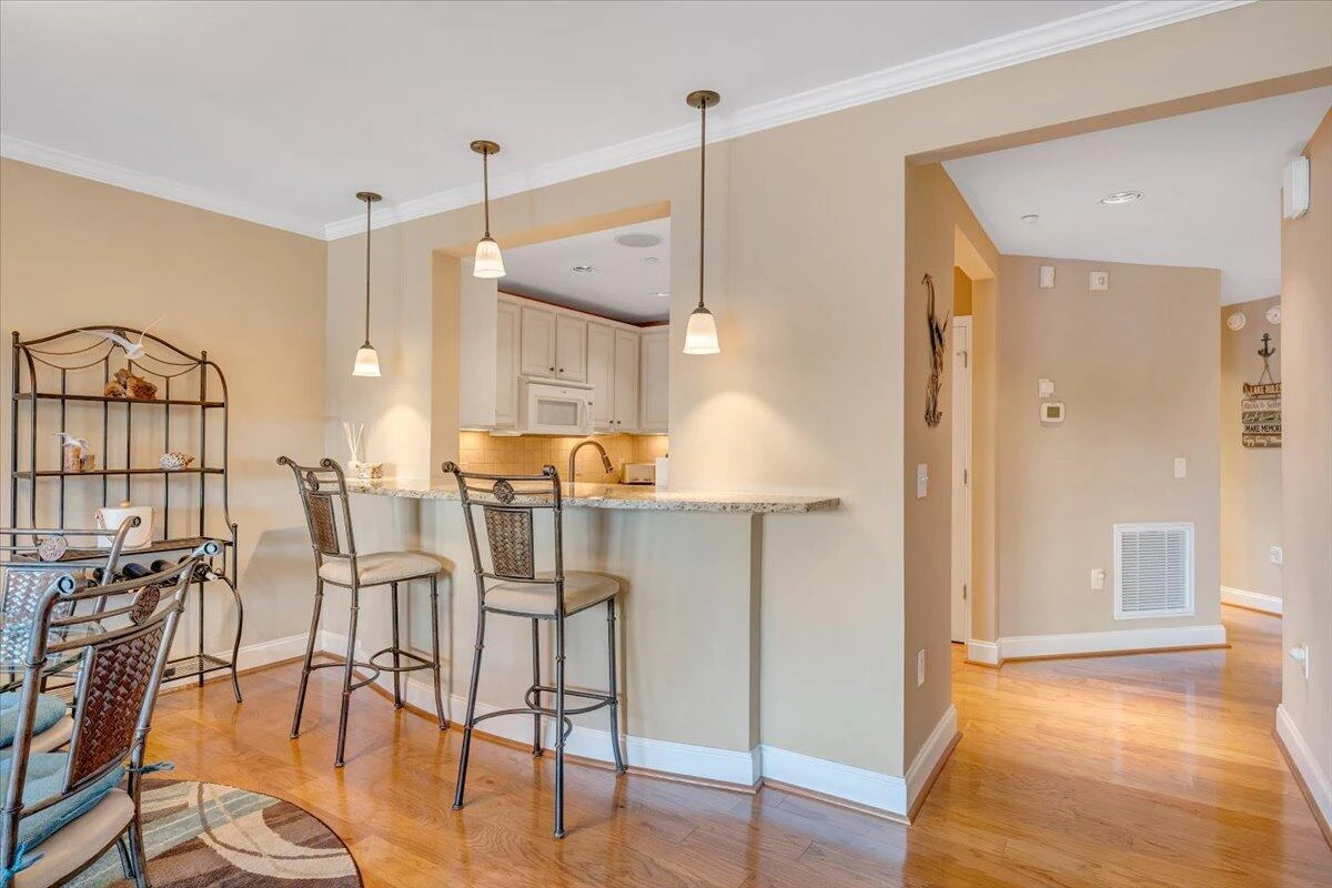 100 Bridgewater Pointe PL #302 - Photo 18