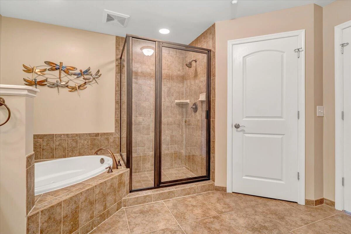 100 Bridgewater Pointe PL #302 - Photo 32