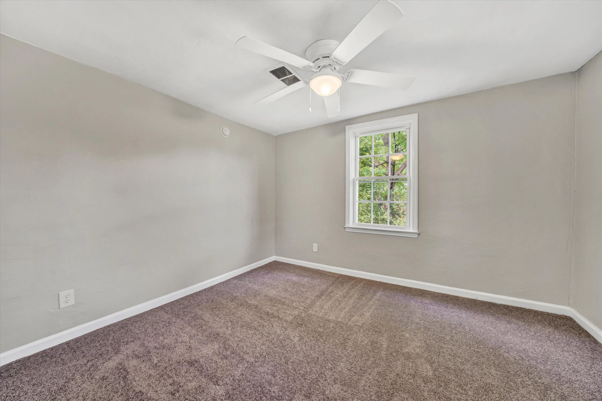 724 Peck ST NW - Photo 15