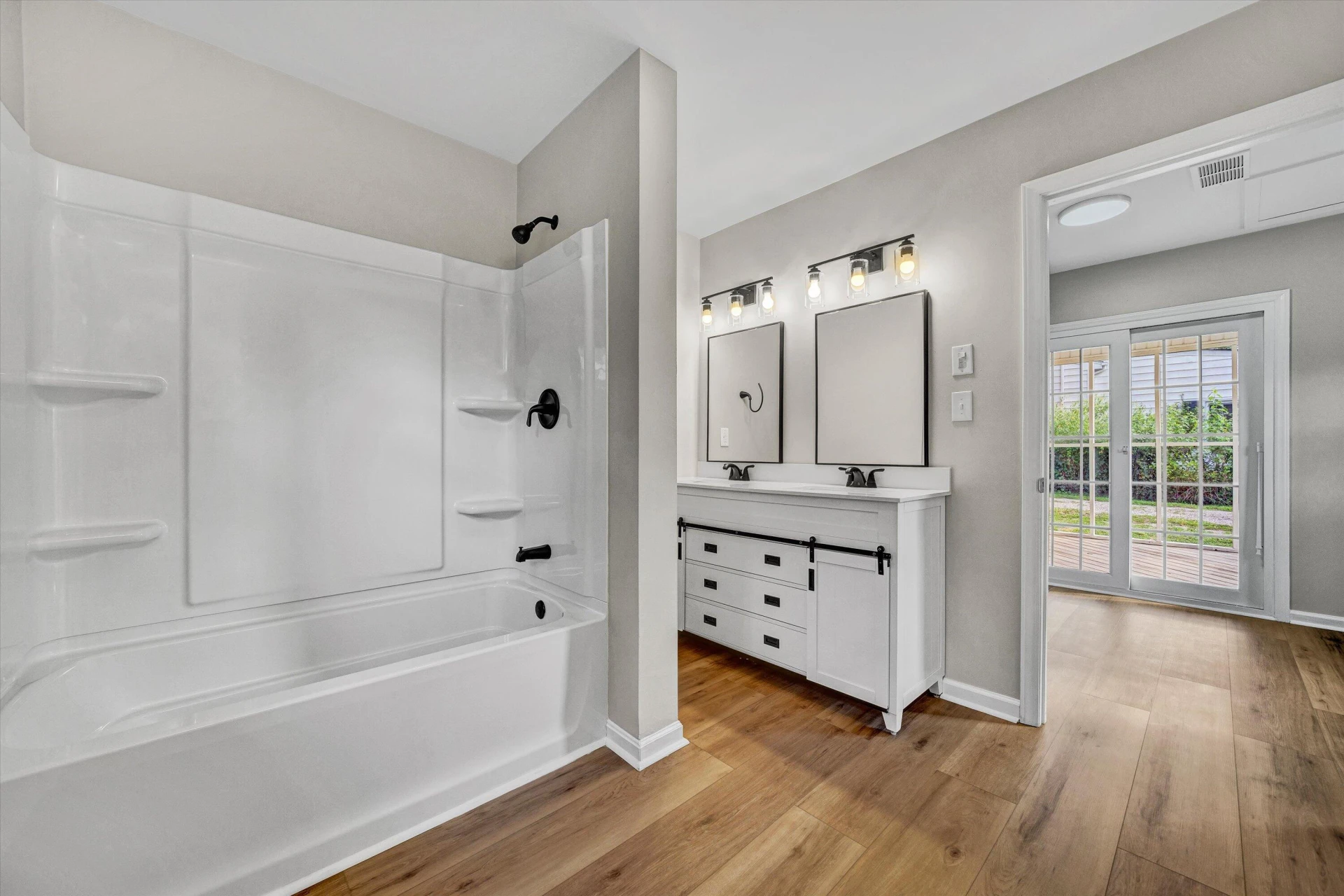 724 Peck ST NW - Photo 19