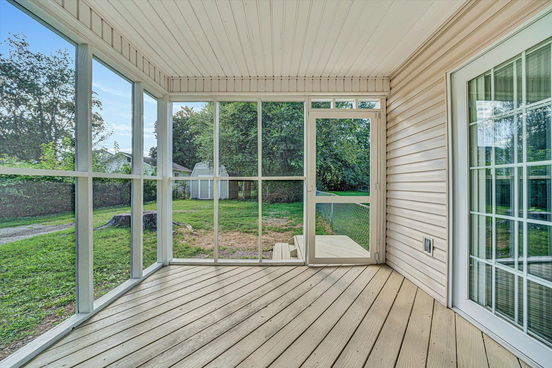 724 Peck ST NW - Photo 21