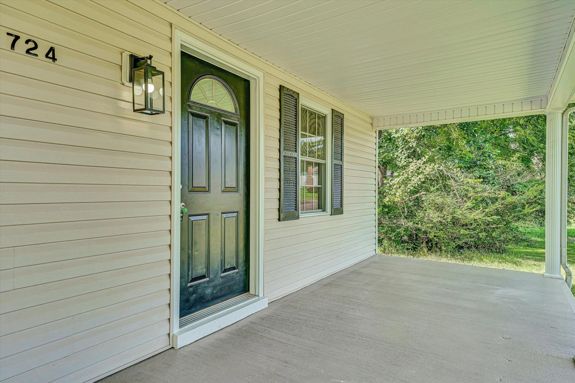 724 Peck ST NW - Photo 4