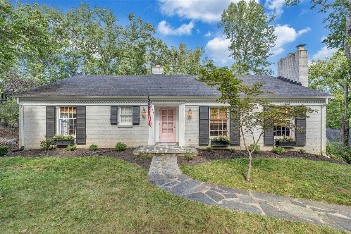 3135 West Ridge RD SW