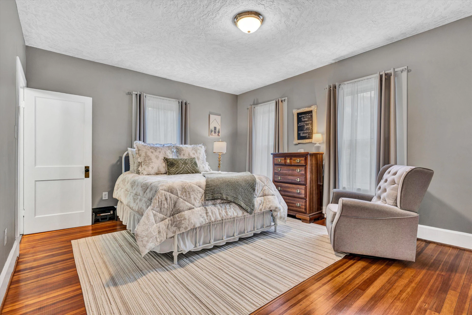 946 Ashland AVE - Photo 18