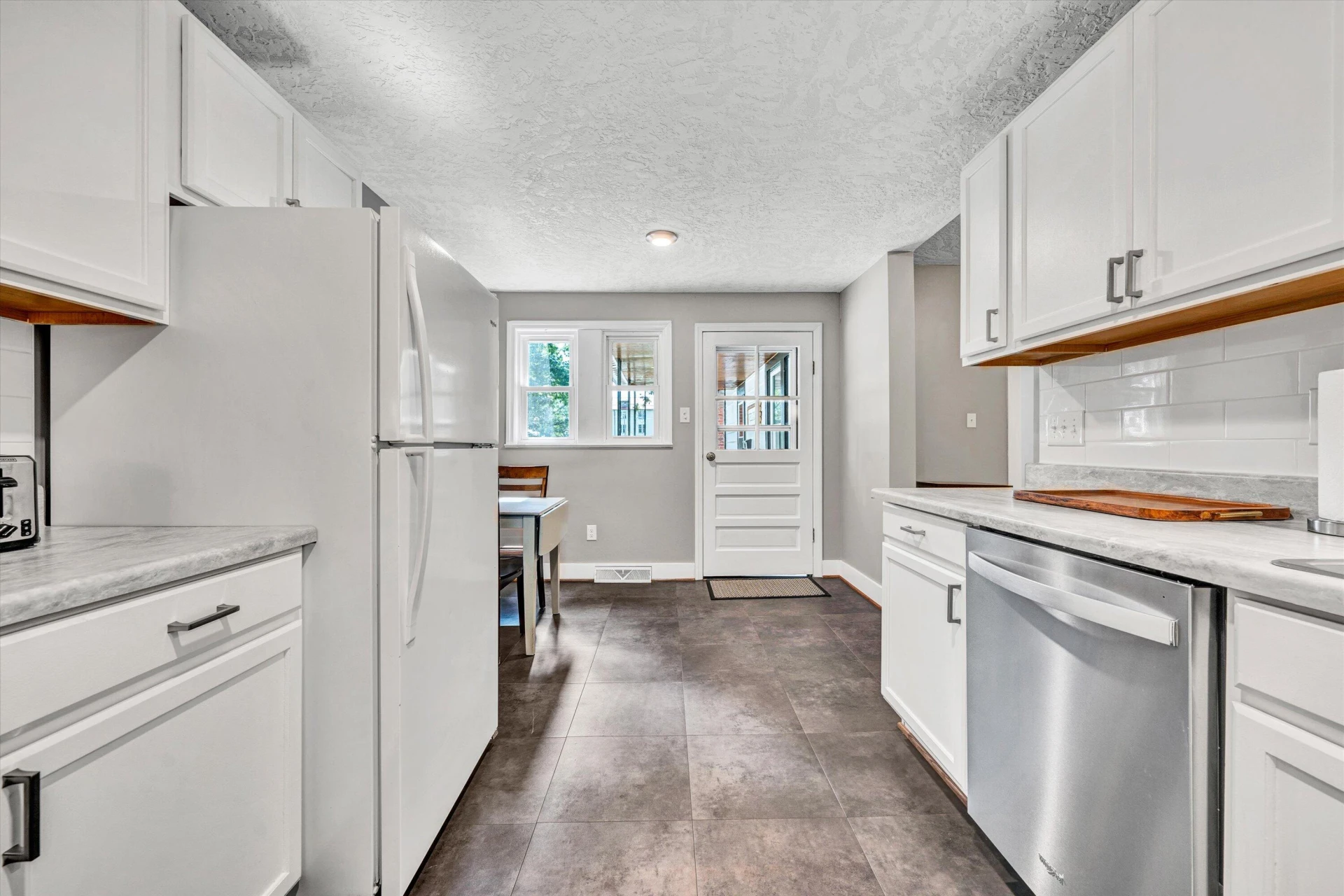 946 Ashland AVE - Photo 26