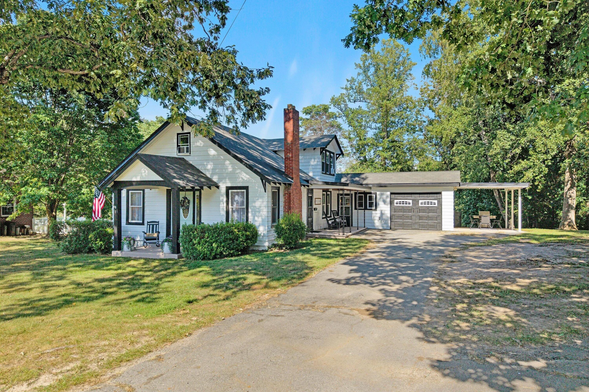 946 Ashland AVE - Photo 3