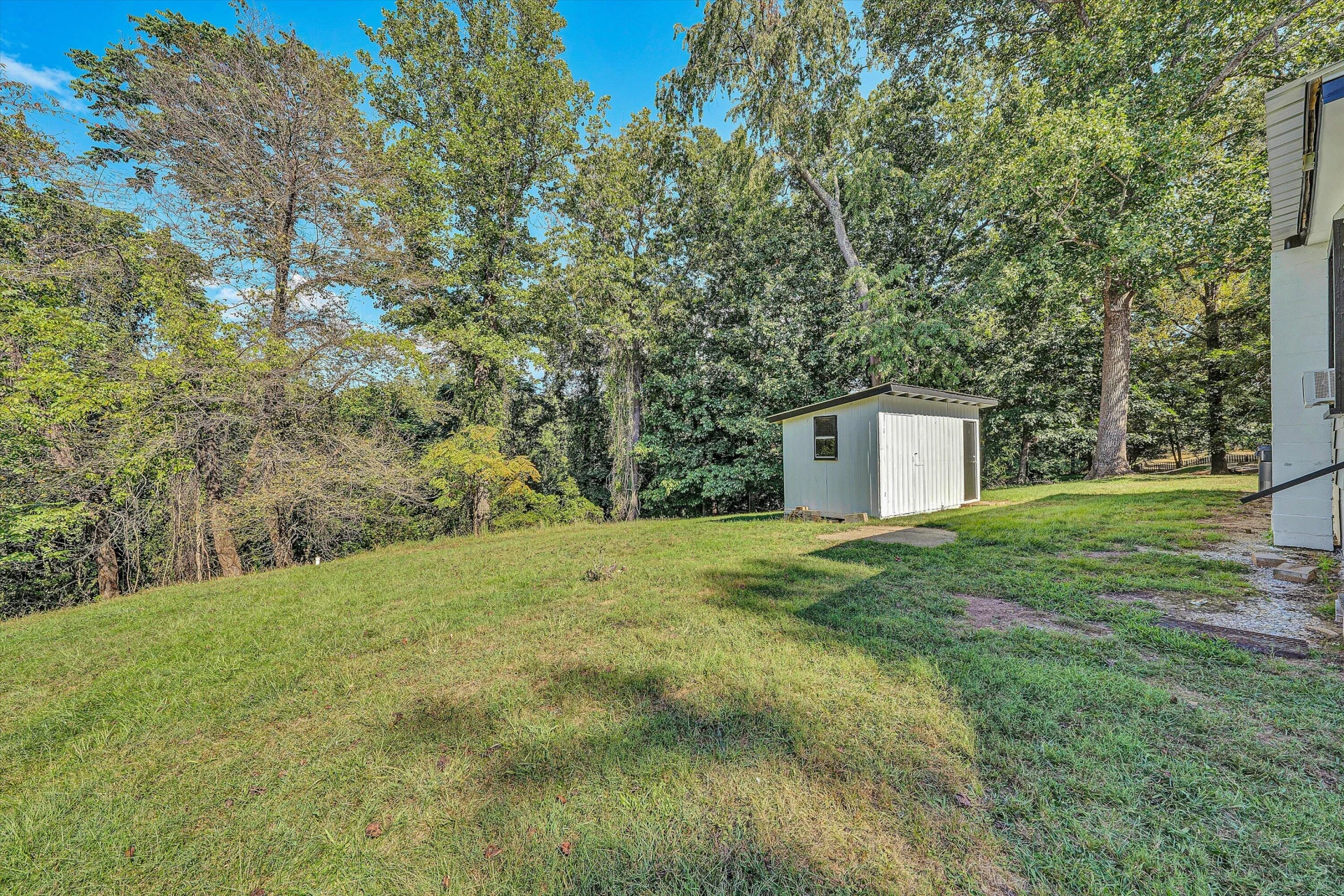 946 Ashland AVE - Photo 52