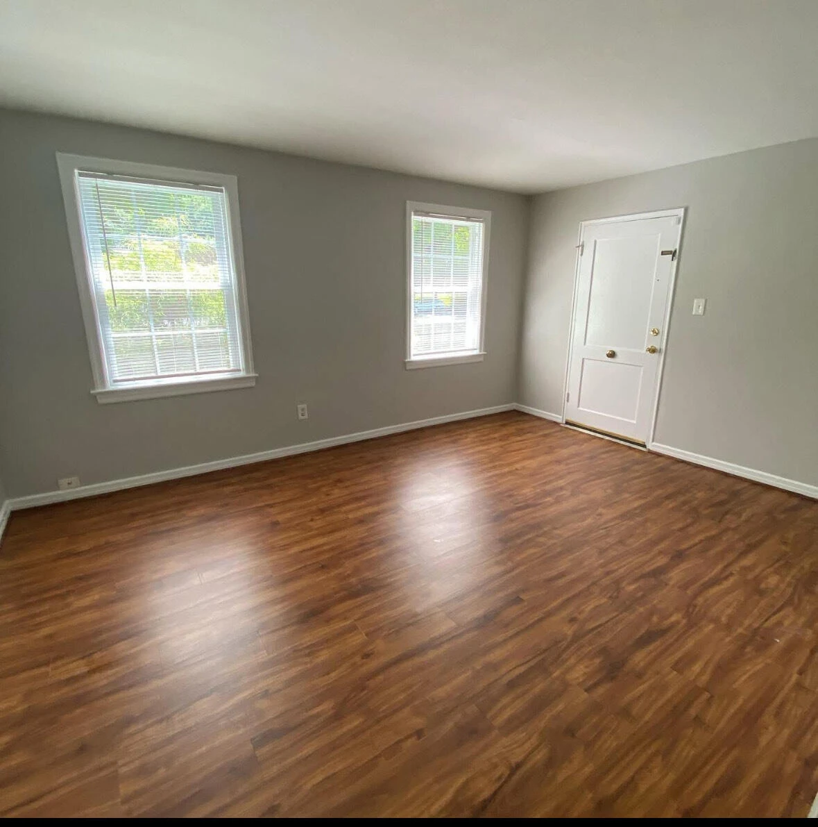 2419 Longview AVE SW #12 - Photo 2