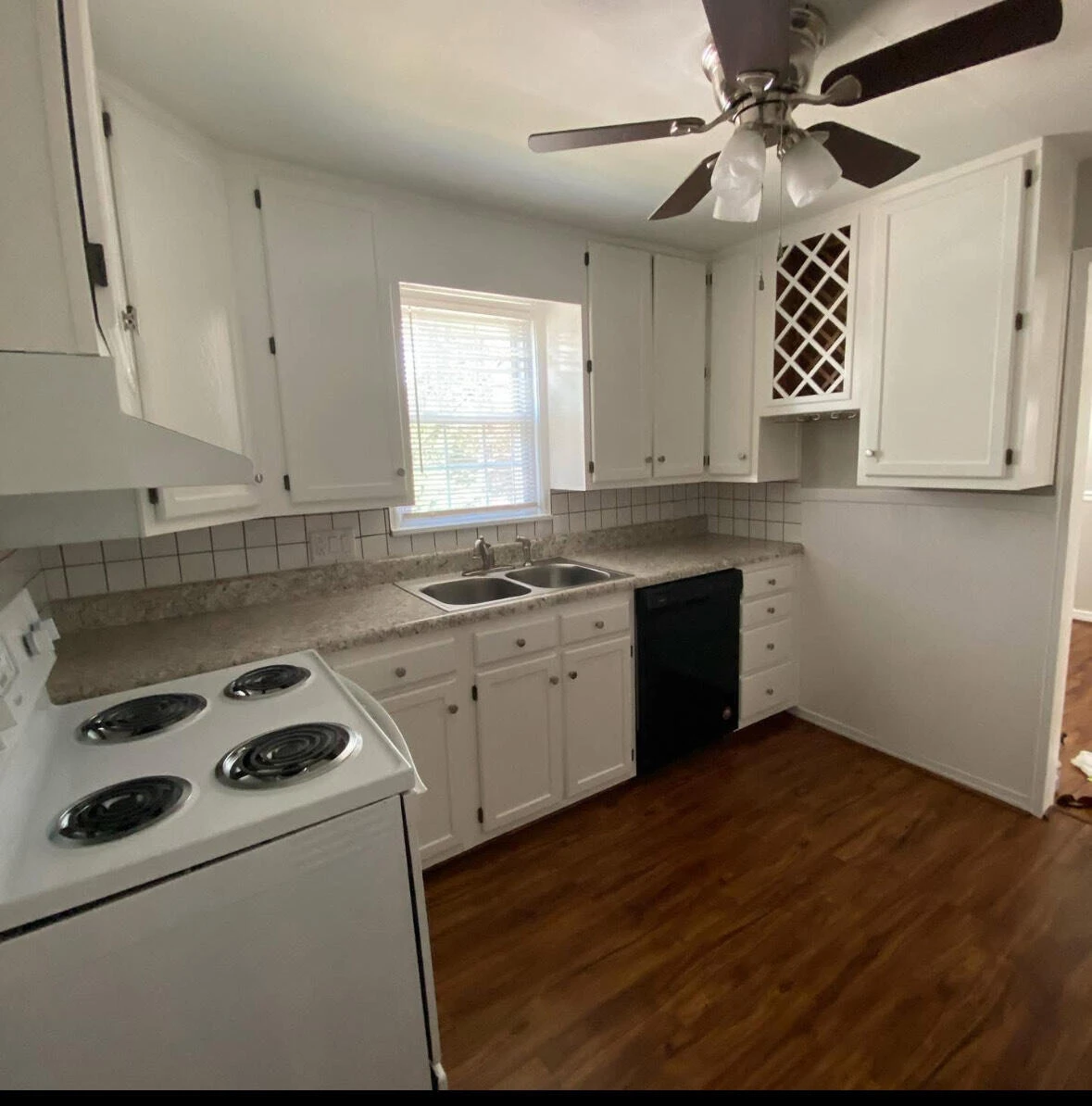 2419 Longview AVE SW #12 - Photo 4