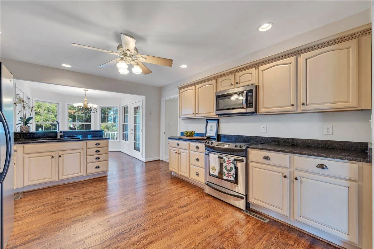 6510 Brookfield RD - Photo 34
