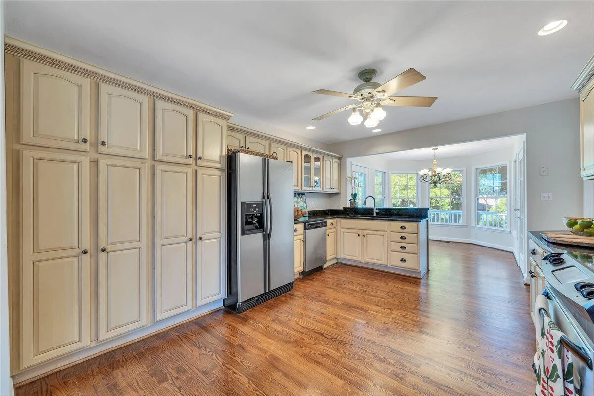 6510 Brookfield RD - Photo 35
