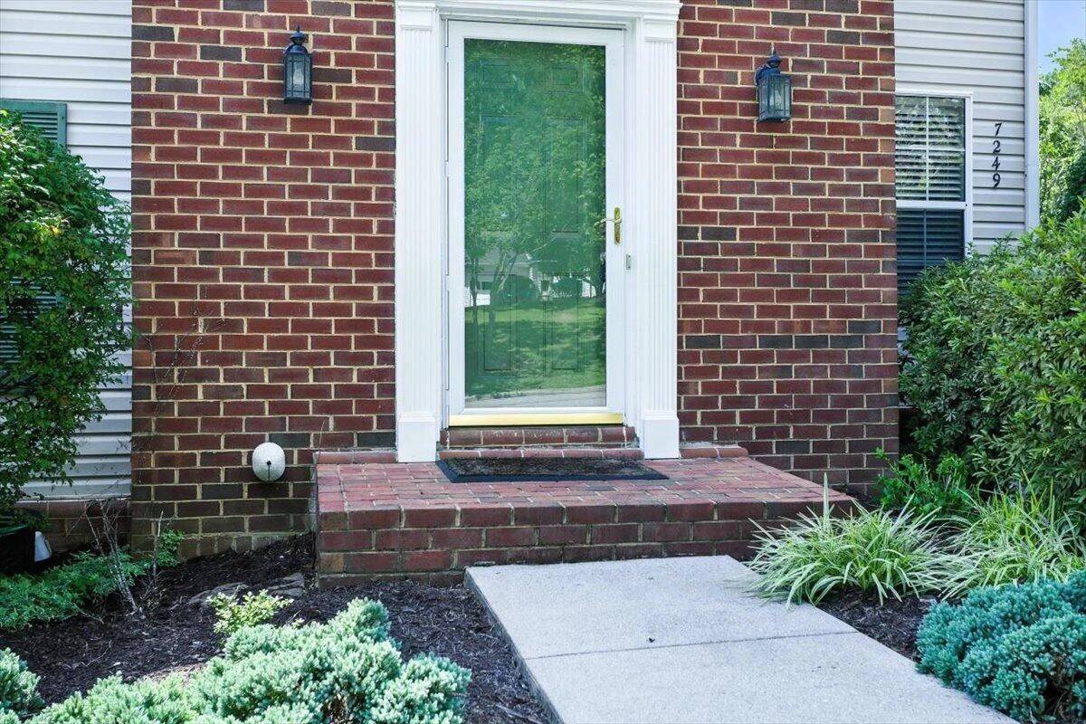 7249 Scarlet Oak DR - Photo 2