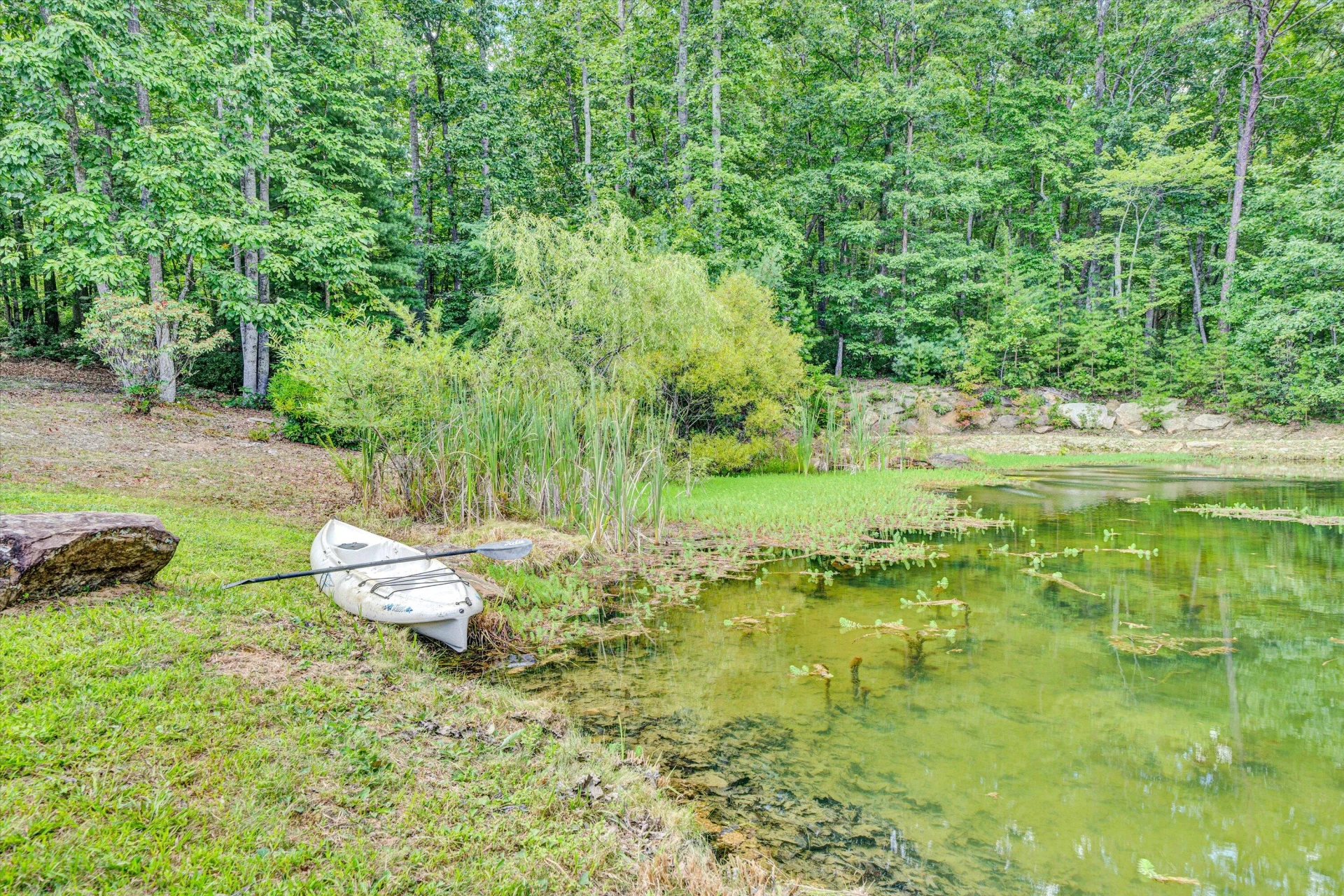 228 Artesian LN - Photo 17