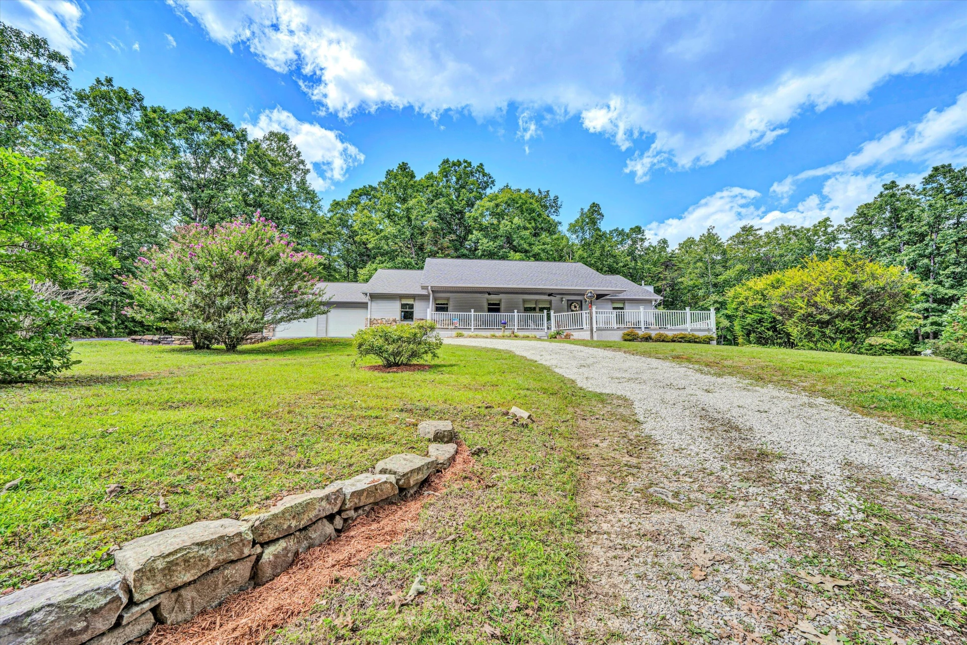 228 Artesian LN - Photo 18