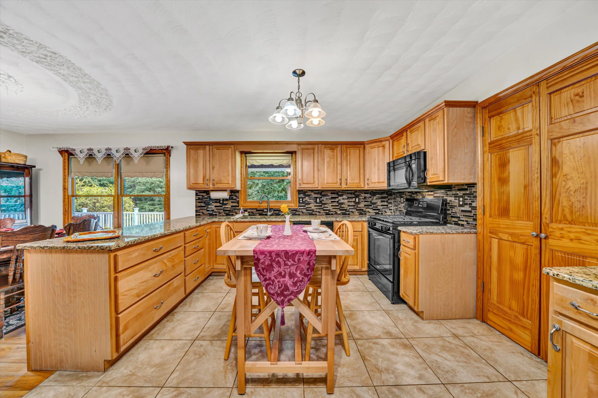 228 Artesian LN - Photo 35