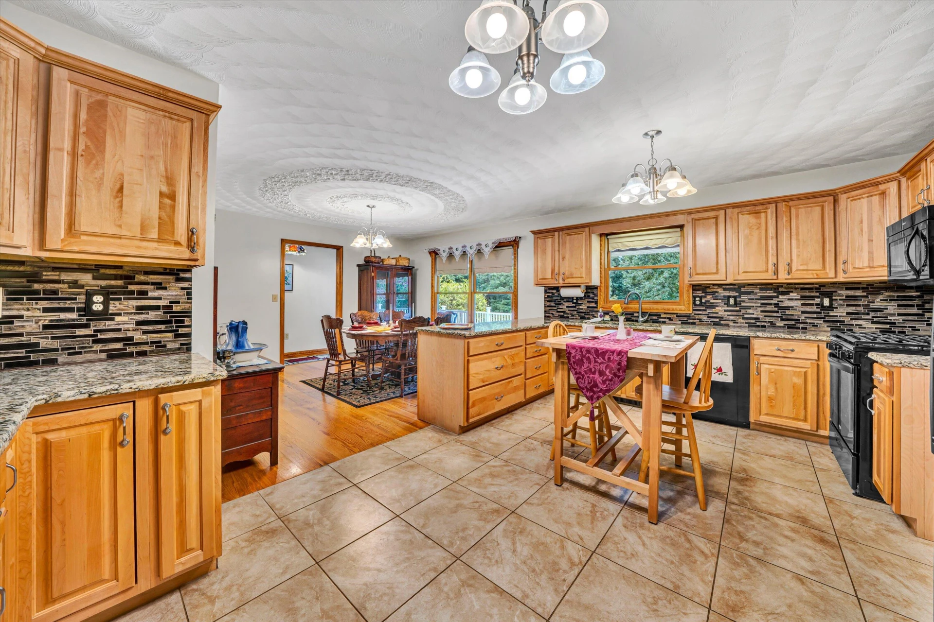 228 Artesian LN - Photo 36