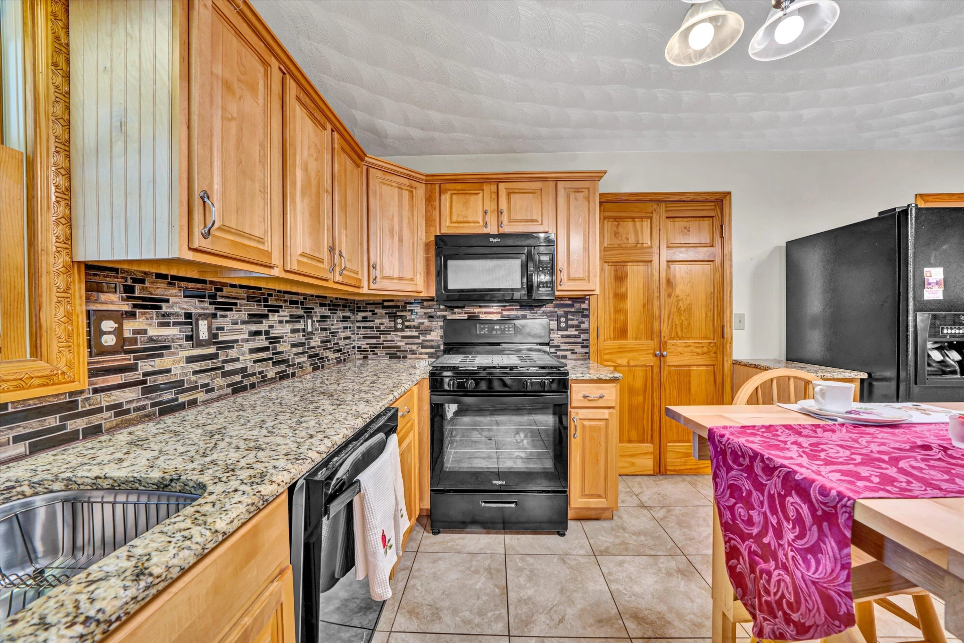 228 Artesian LN - Photo 38