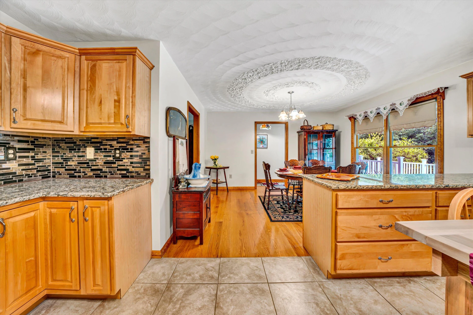 228 Artesian LN - Photo 41
