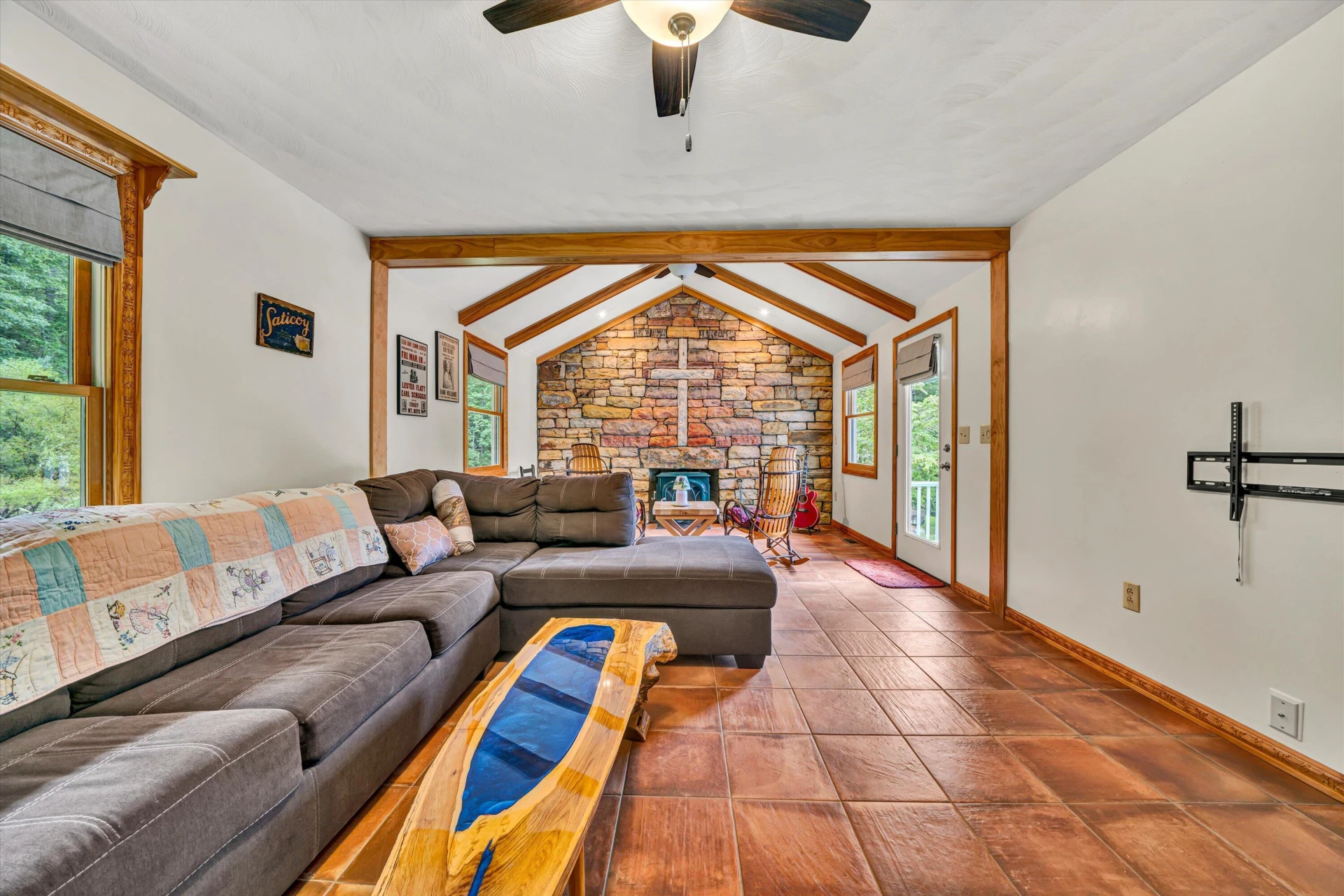 228 Artesian LN - Photo 47