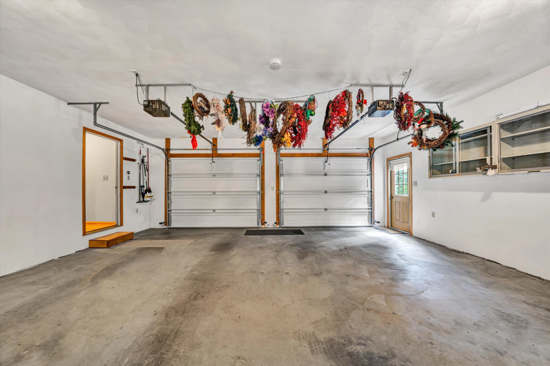 228 Artesian LN - Photo 67